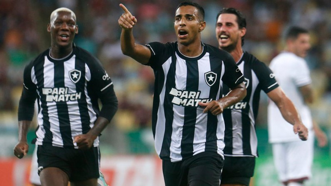 Botafogo Vence Fluminense No Maracan E Entra No G Do Carioca