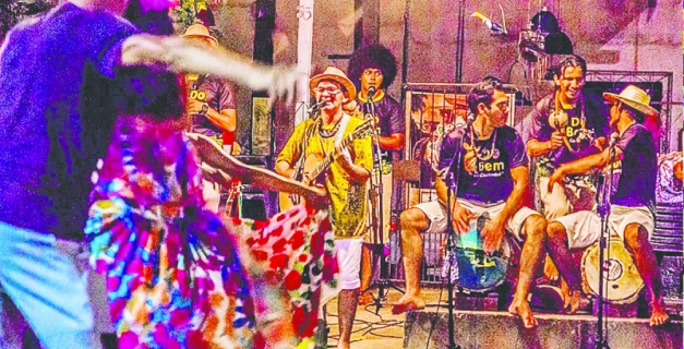 Macaque in the trees