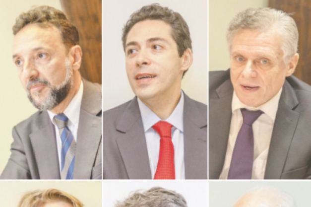 {'nm_midia_inter_thumb1':'https://midias.jb.com.br/_midias/jpg/2018/08/30/97x70/1_sss-10257.jpg', 'id_midia_tipo':'2', 'id_tetag_galer':'', 'id_midia':'5b876cb66d1d9', 'cd_midia':10264, 'ds_midia_link': 'https://midias.jb.com.br/_midias/jpg/2018/08/30/627x418/1_sss-10257.jpg', 'ds_midia': 'Tadeu, Mota Filho e Ismael (acima); e Lacombe, Marcelo e Salom&atilde;o participaram do evento
', 'ds_midia_credi': 'Jos&eacute; Peres', 'ds_midia_titlo': 'Tadeu, Mota Filho e Ismael (acima); e Lacombe, Marcelo e Salom&atilde;o participaram do evento
', 'cd_tetag': '1', 'cd_midia_w': '627', 'cd_midia_h': '417', 'align': 'Left'}