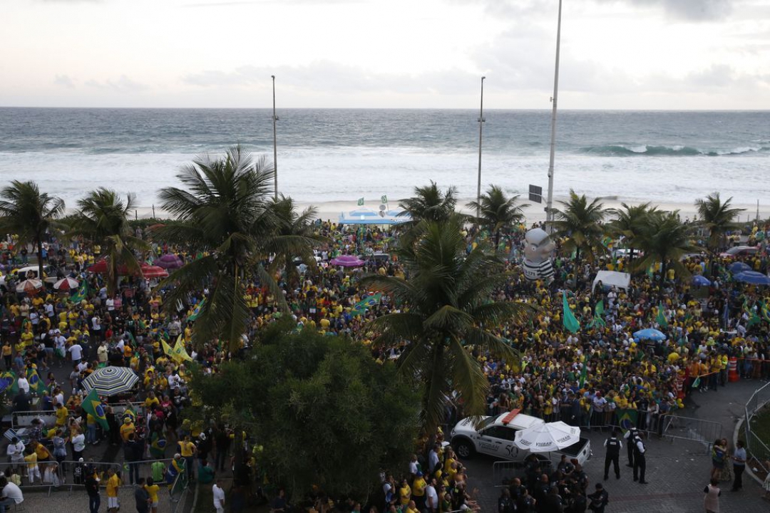 Eleitores de Jair Bolsonaro celebram vitória (Foto: Fernando Frazão/Agência Brasil )