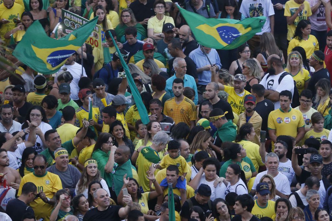 Eleitores de Jair Bolsonaro celebram vitória (Foto: Fernando Frazão/Agência Brasil )