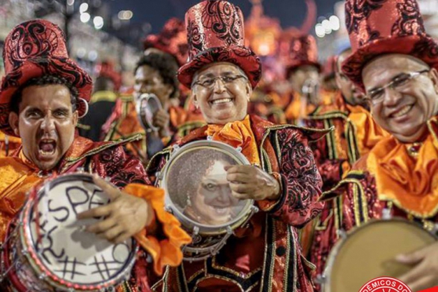 Macaque in the trees