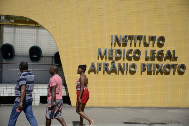 Macaque in the trees