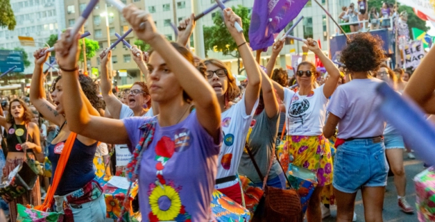 Passeata pelo Dia Internacional da Mulher (Foto: José Peres)
