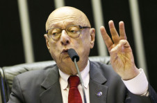 Senador Esperidi&atilde;o Amin 