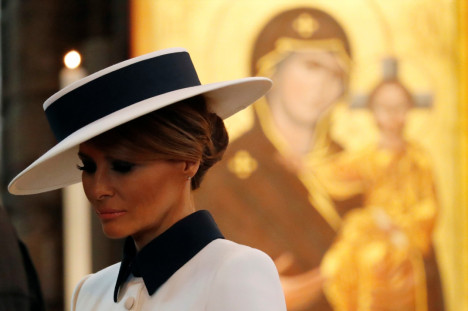 Primeira-dama dos EUA, Melania Trump, na abadia de Westminster em Londres