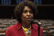 A deputada Benedita  da Silva