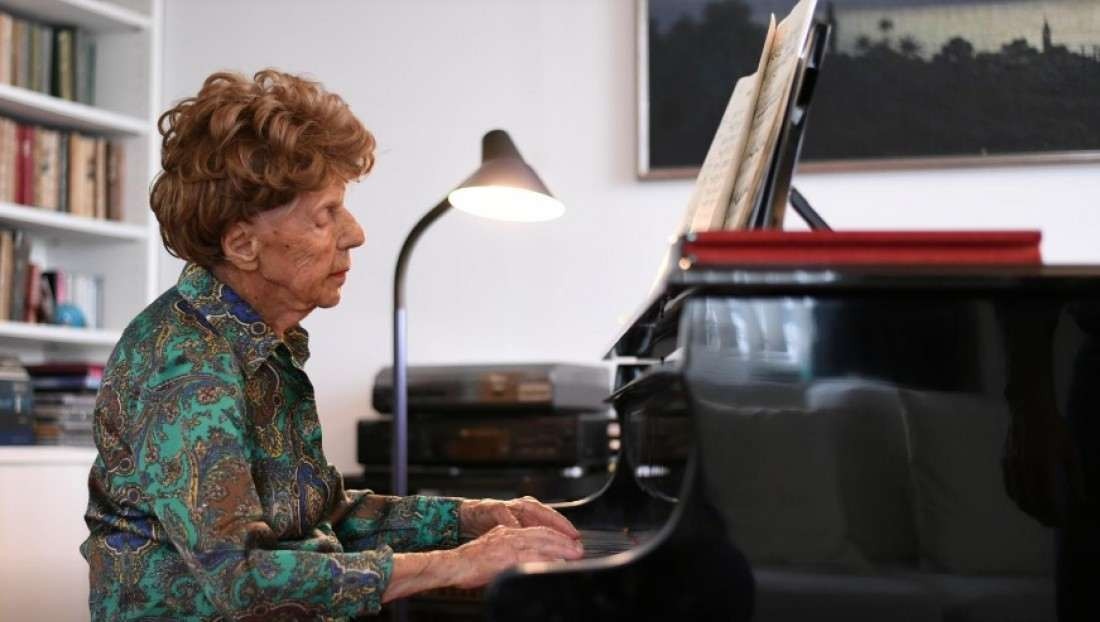 Macaque in the trees