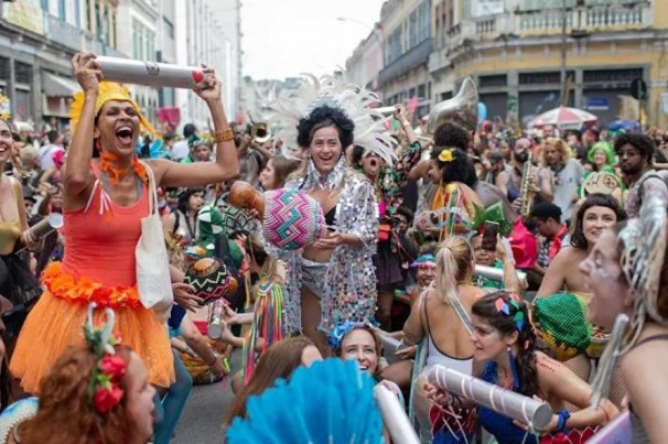 Qual o país que inventou o carnaval?