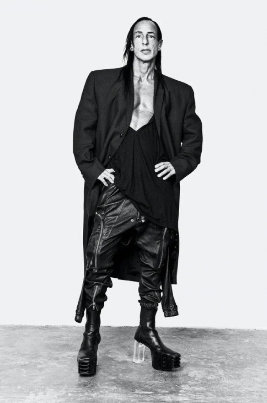 Rick Owens, designer da linha DRKSHDW da Converse Macaque in the trees