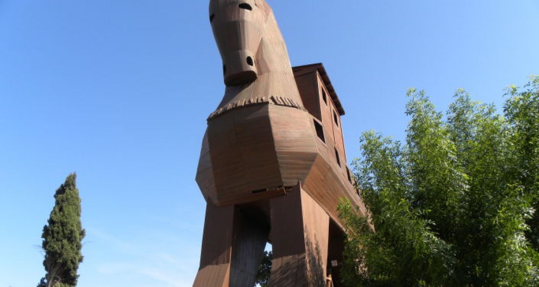 Réplica Do Cavalo De Troia Situada Em Troy, Turquia Imagem