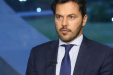 Deus, P&aacute;tria e fam&iacute;lia: F&aacute;bio Faria, enquanto ministro de Bolsonaro, teria organizado pelo menos um dos convescotes