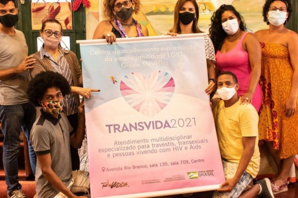 Diversidade - Transexuais se mobilizam para superar barreiras e ...