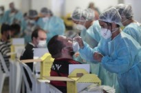 Testes para detectar a Covid são realizados no Rio de Janeiro (arquivo)