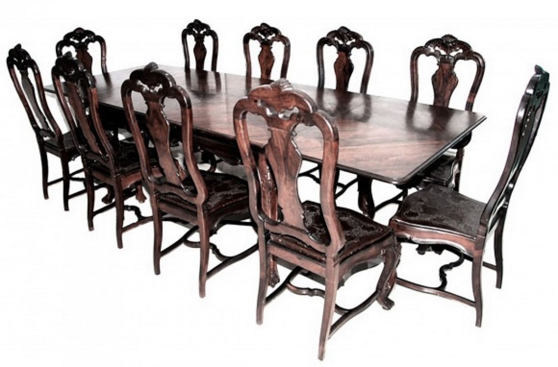 Macaque in the trees