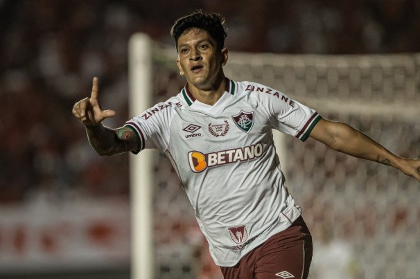 Fluminense volta a vencer o Vila Nova (GO) e avança na Copa do Brasil