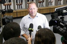 John Textor &eacute; o culpado pela m&aacute; fase do Fog&atilde;o; quem o tirar&aacute; do comando?