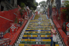 A Escadaria Selar&oacute;n fica no centro hist&oacute;rico do Rio