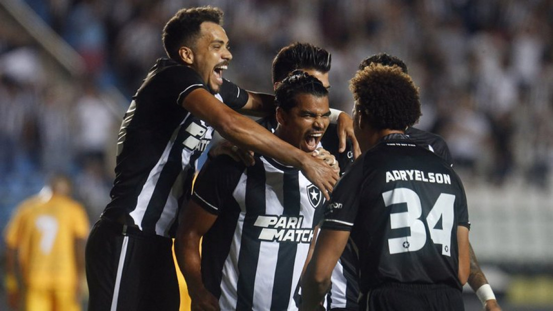 Botafogo's squad celebration after winning the Taça Rio (a