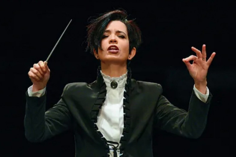 Macaque in the trees