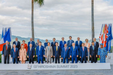 Presidente Lula posa para a fotografia oficial dos chefes de delega&ccedil;&atilde;o dos pa&iacute;ses membros e convidados do G7. Hiroshima, Jap&atilde;o, em 2023