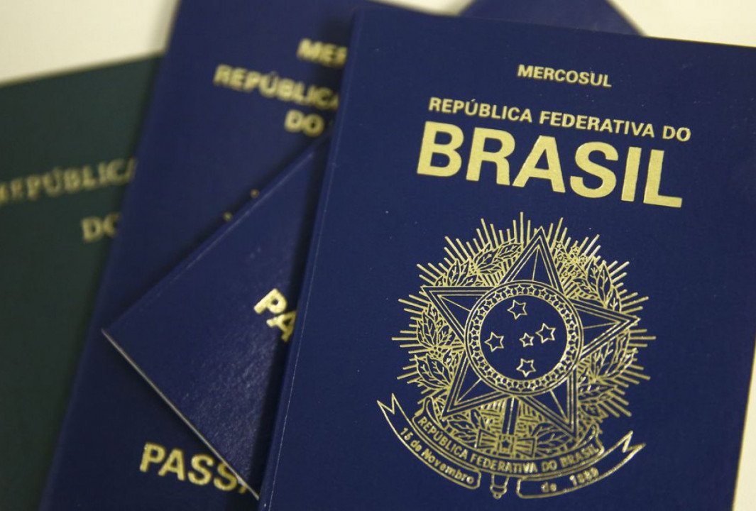 1_passaporte_brasileiro_mcamgo_abr_140220221818_6-742280.jpg