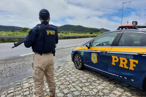 Menina De 3 Anos é Baleada Na Cabeça Por Agentes Da Prf Na Região Metropolitana Do Rio