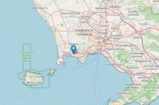 Mapa do epicentro do terremoto sentido em Nápoles
