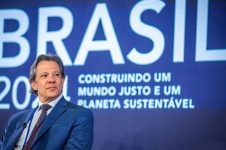 O ministro da Fazenda, Fernando Haddad, durante reuni&atilde;o G20 Brazil em Washington: Evento na U.S Chamber of Commerce