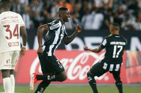 Luiz Henrique fez seu primeiro gol com a camisa do Botafogo