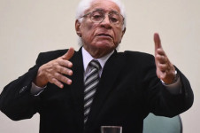 O ex-governador Alceu Colares