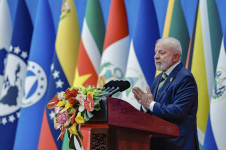 Lula discursou em Pequim