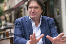 Pedro Serrano, referência em Direito Constitucional