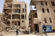 Edifícios no Irã destruídos