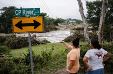 As águas do rio Guadalupe subiram mais de seis metros