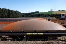 Central de Bioenergia de Toledo. Sistema de Biodigest&atilde;o composto por biodigestores, grupo motogerador e lagoa de digest&atilde;o e tratamento