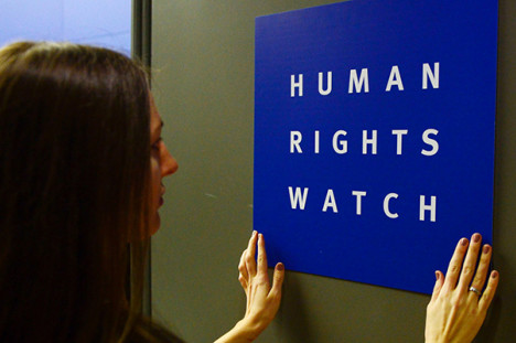 A Human Rights Watch afirma que o governo Trump ignorou violações em países considerados aliados, como El Salvador, Hungria e Israel