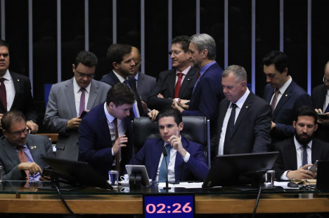 Hugo Motta, o fraco presidente da C&acirc;mara, comandou a vota&ccedil;&atilde;o