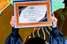 Lula coleciona títulos de doutor honoris causa recebidos mundo afora