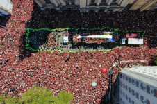 A Rua Primeiro de Mar&ccedil;o ficou lotada