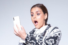 A atriz Paloma Bernardi se sente presa aos movimentos do Instagram.
