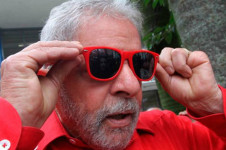 Lula prometeu vir ao Rio para assistir ao desfile na Sapuca&iacute;