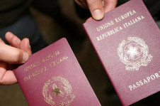 Passaporte italiano. Cidadania para brasileiros voltou a ser alvo de inqu&eacute;rito