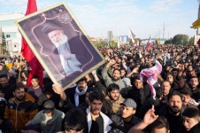 Cerim&ocirc;nia do funeral de Khamenei vai durar v&aacute;rios dias