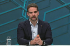 Governador Eduardo Leite