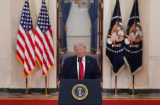 O presidente dos EUA, Donald Trump, faz um discurso &agrave; na&ccedil;&atilde;o sobre a guerra do Ir&atilde; na Casa Branca, em Washington