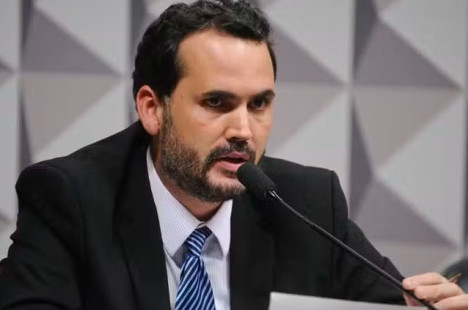 O ministro Bruno Moretti