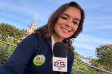 Marcela Rafael no Magic Kingdom, Disney, nas comemora&ccedil;&otilde;es dos 25 anos do SportsCenter