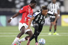 Danilo fortemente marcado