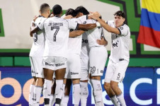 Com a vit&oacute;ria, o Glorioso pulou para a s&eacute;tima coloca&ccedil;&atilde;o do Campeonato Brasileiro, com 16 pontos